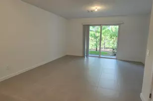 161 Lakeside Lndg Ct, Royal Palm Beach, FL 33411 - Photo 8