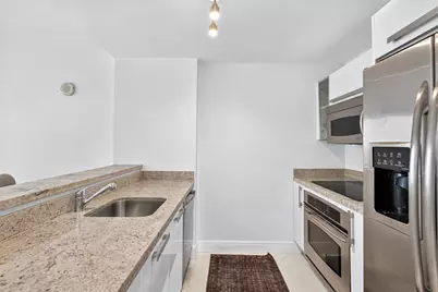 601 NE 36th Street #1008, Miami, FL 33137 - Photo 12