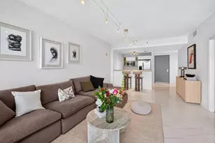 601 NE 36th St, Miami, FL 33137 - Photo 10