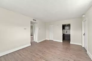 241 SE 9th Ave, Pompano Beach, FL 33060 - Photo 4