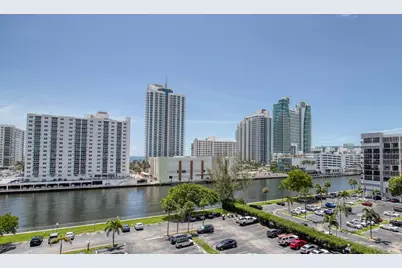 800 Parkview Drive #826, Hallandale Beach, FL 33009 - Photo 24