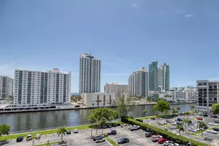 800 Parkview Dr, Hallandale Beach, FL 33009 - Photo 24