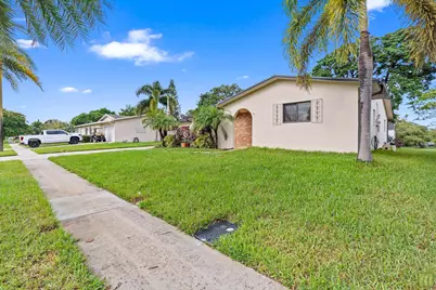 821 NW 42nd Avenue, Coconut Creek, FL 33066 - Photo 4