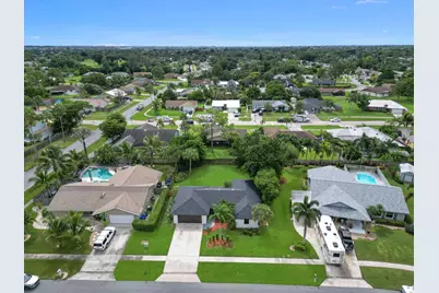 102 Valencia Street, Royal Palm Beach, FL 33411 - Photo 30