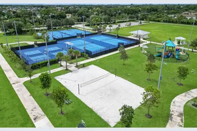 102 Valencia Street, Royal Palm Beach, FL 33411 - Photo 32