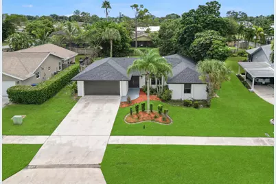 102 Valencia Street, Royal Palm Beach, FL 33411 - Photo 4