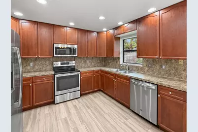 102 Valencia Street, Royal Palm Beach, FL 33411 - Photo 10