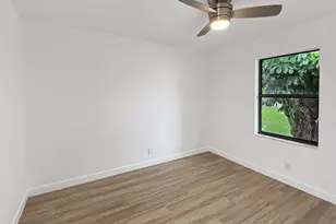 102 Valencia St, Royal Palm Beach, FL 33411 - Photo 24