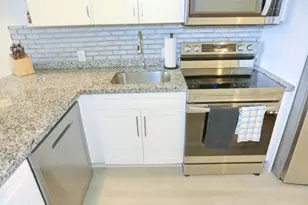 2801 N Palm Aire Dr, Pompano Beach, FL 33069 - Photo 26