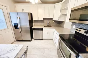 2300 Park Ln, Hollywood, FL 33021 - Photo 12