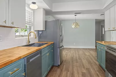 2424 1st Place SW, Vero Beach, FL 32962 - Photo 6