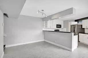 22970 Oxford Pl, Boca Raton, FL 33433 - Photo 6