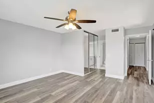 22970 Oxford Pl, Boca Raton, FL 33433 - Photo 14