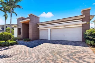 10490 S Lago Vista Cir, Parkland, FL 33076 - Photo 2