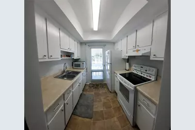 1401 SE 7th Avenue #9, Pompano Beach, FL 33060 - Photo 8