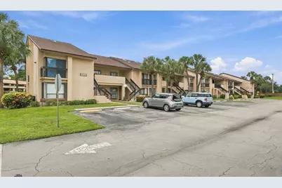 2379 SW 15th Street #115, Deerfield Beach, FL 33442 - Photo 2