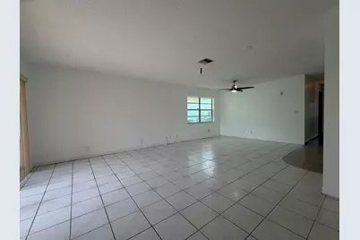 7240 Pineforest Circle, Lake Worth, FL 33467 - Photo 4