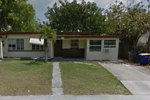 618 S 6th St, Fort Pierce, FL 34950 - Photo 1