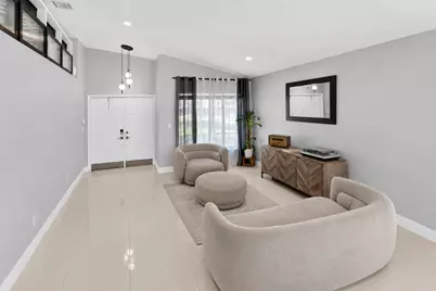 20564 SW 5th Street, Pembroke Pines, FL 33029 - Photo 16