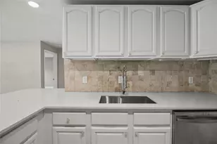 1010 NE 24th St, Pompano Beach, FL 33064 - Photo 12