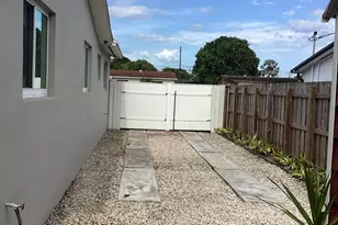 720 SW 69th Ave, Pembroke Pines, FL 33023 - Photo 26