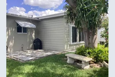 720 SW 69th Avenue, Pembroke Pines, FL 33023 - Photo 22