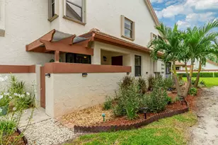 12660 Shoreline Dr, Wellington, FL 33414 - Photo 4