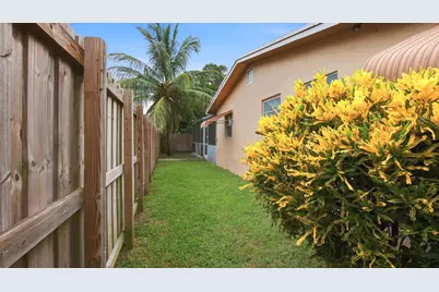 4460 NW 24th Street, Lauderhill, FL 33313 - Photo 30