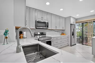 400 Canal Point S #130, Delray Beach, FL 33444 - Photo 12