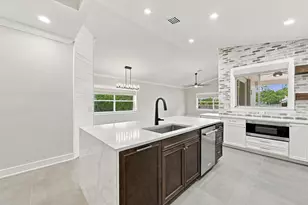 7505 NW 65th Ln, Parkland, FL 33067 - Photo 8