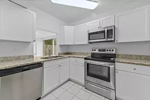 8600 Uranus Terrace, West Palm Beach, FL 33403 - Photo 12