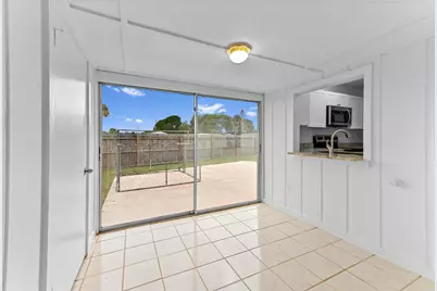 8600 Uranus Terrace, West Palm Beach, FL 33403 - Photo 14