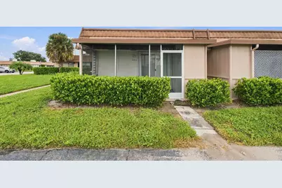 334 Seville N, Delray Beach, FL 33446 - Photo 4