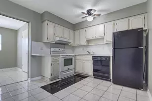 1300 Alho Dr, Lantana, FL 33462 - Photo 2