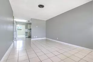 1300 Alho Dr, Lantana, FL 33462 - Photo 8
