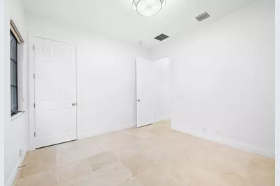 8242 Emerald Avenue, Parkland, FL 33076 - Photo 10