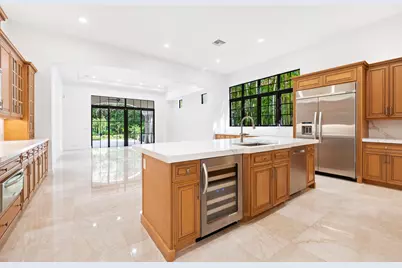 8242 Emerald Avenue, Parkland, FL 33076 - Photo 12