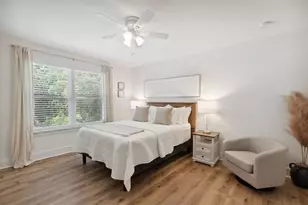 911 S 7th St, Fernandina Beach, FL 32034 - Photo 16