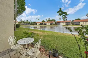 10223 N Circle Lake Dr, Boynton Beach, FL 33437 - Photo 24