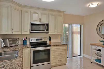 10223 N Circle Lake Drive #102, Boynton Beach, FL 33437 - Photo 12