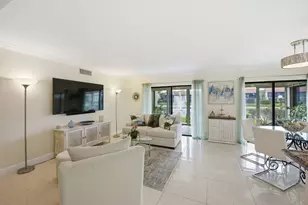 10223 N Circle Lake Dr, Boynton Beach, FL 33437 - Photo 4
