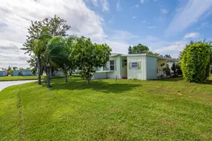7 La Paloma Ln, Port Saint Lucie, FL 34952 - Photo 14