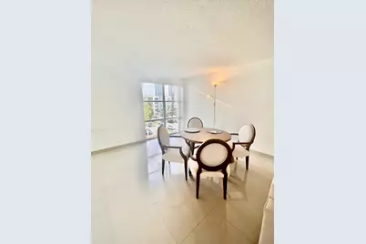 17570 Atlantic Boulevard #416, Sunny Isles Beach, FL 33160 - Photo 2