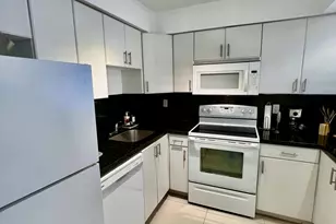 17570 Atlantic Blvd, Sunny Isles Beach, FL 33160 - Photo 12