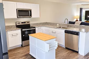 520 W Tarpon Blvd NW, Port Charlotte, FL 33952 - Photo 10
