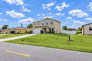 520 W Tarpon Blvd NW, Port Charlotte, FL 33952 - Photo 2