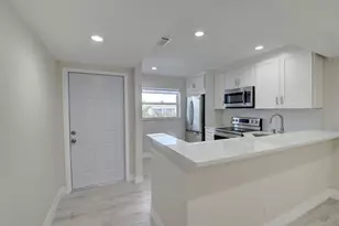398 W Camino Real, Boca Raton, FL 33432 - Photo 6