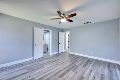 325 SE Wallace Terrace, Port Saint Lucie, FL 34983 - Photo 16