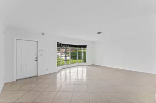 1368 SW 13th St, Boca Raton, FL 33486 - Photo 6