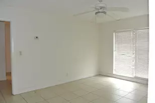 4471 Treehouse Ln, Tamarac, FL 33319 - Photo 2